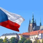 ЧЕШКА ВЛАДА ПЛАНИРА ДА ЗАБРАНИ МОБИЛНЕ ТЕЛЕФОНЕ У ШКОЛАМА ОД 2027. ГОДИНЕ