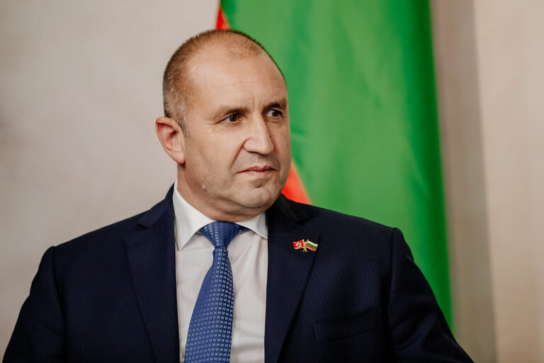 РАДЕВ ИЗАБРАН ЗА ПРЕМИЈЕРА БУГАРСКЕ