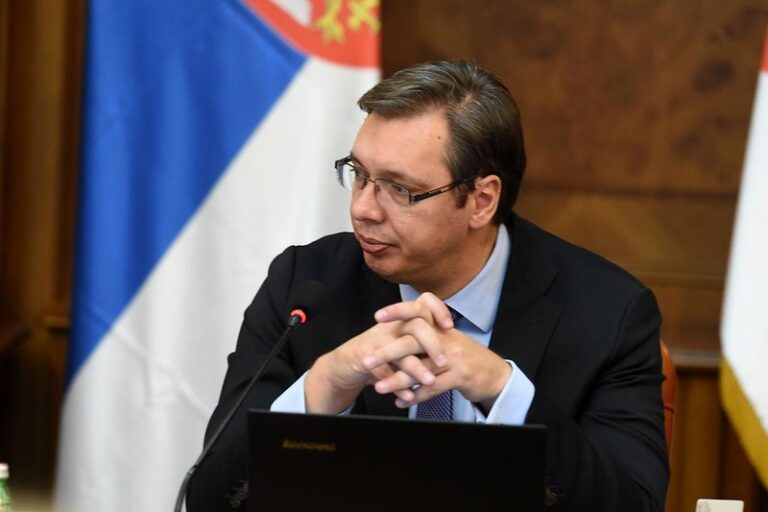 РАЗГОВОР САМО СА ОНИМА КОЈИ ИМАЈУ ИМЕ И ПРЕЗИМЕ