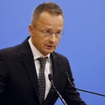 СИЈАРТО ПОДНЕО ОСТАВКУ