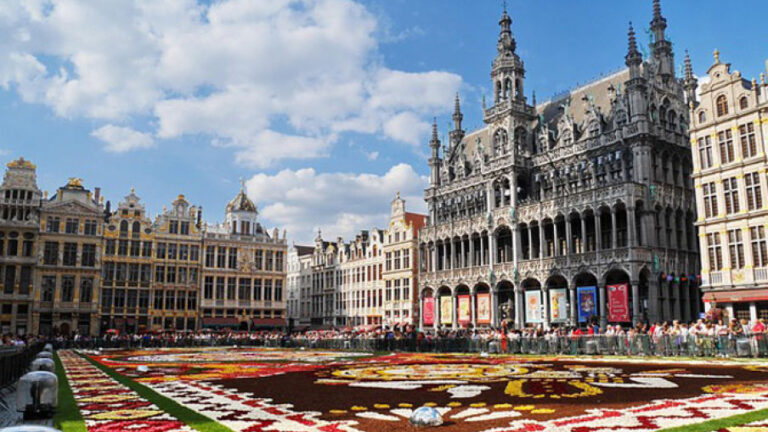 БРИСЕЛ ДЕМАНТУЈЕ МОСКВУ