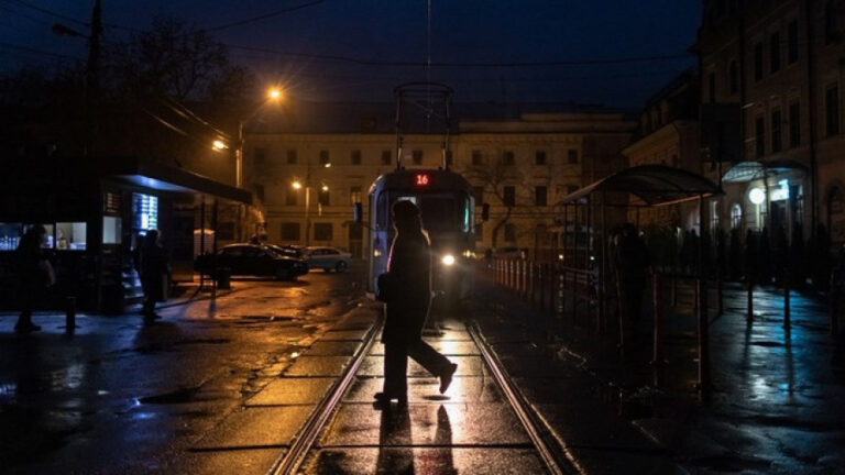 КИЈЕВ УРУЧУЈЕ ПРОТЕСТНУ НОТУ ИЗРАЕЛУ