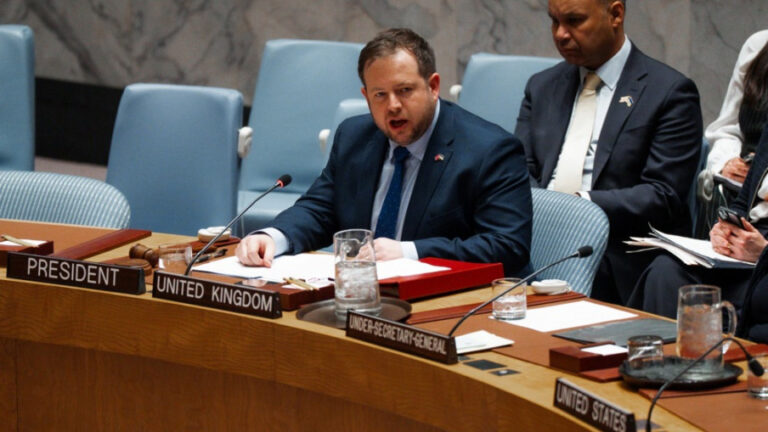 ВЕЛИКА БРИТАНИЈА ТРАЖИ СЛОБОДНУ ПЛОВИДБУ КРОЗ ОРМУЗ