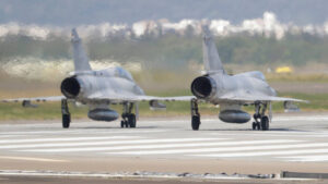 ГРЧКА ОДБИЛА ДА ПРЕДА УКРАЈИНИ БОРБЕНЕ АВИОНЕ „МИРАЖ“